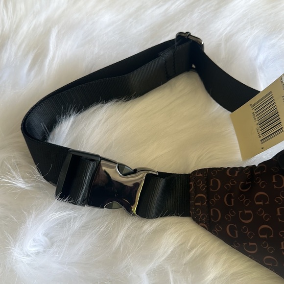 New GUESS Brown Fanny Pack /Belt Bag - Picture 3 of 5